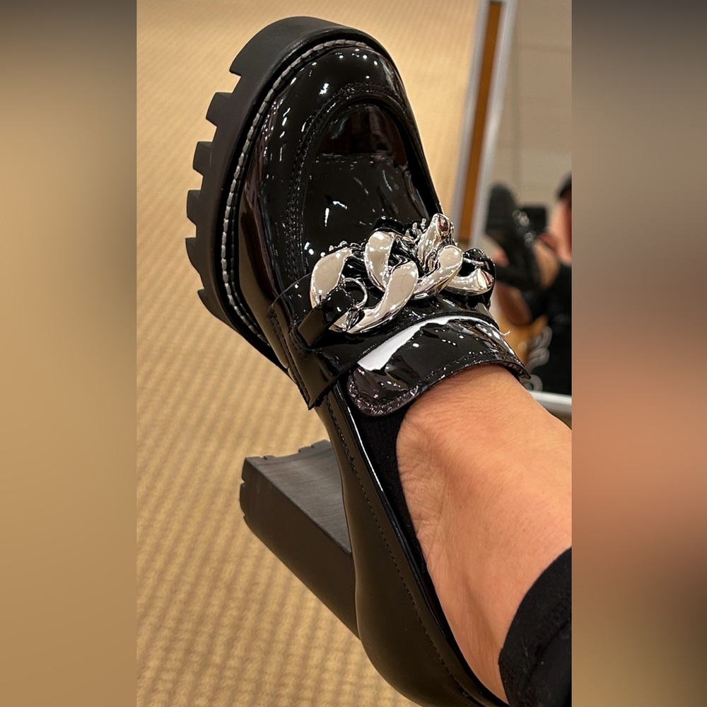 Stunning ANTONIO MELANI Patton leather/Silver Shoes. Extremely comfortable